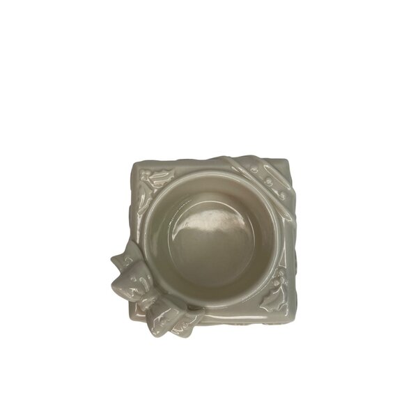 Lenox Holiday Gift Box Ceramic Candle Holder White With Holly & Bow Design - Picture 5 of 8